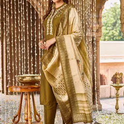 WOMEN PLUS Embroidered Regular Thread Work Straight Kurta With Trousers & Dupatta-26