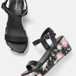 DressBerry Wedge Heels with Printed Detail-20