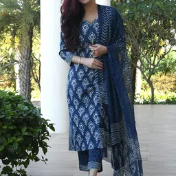 KALINI Ethnic Motifs Printed Straight Kurta with Trousers & Dupatta-37