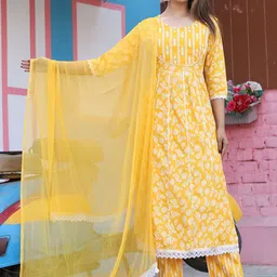 SINGNI Women Ethnic Motifs Printed Regular Kurta with Trousers & With Dupatta-6