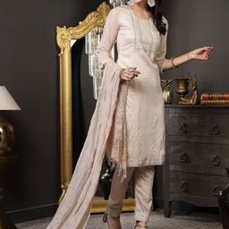 Stylum Ethnic Motifs Yoke Design Regular Sequinned Kurta With Trousers & Dupatta-10