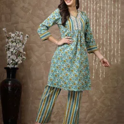 Nayam By Lakshita Women Floral Printed Regular Pure Cotton Kurta with Palazzos-18