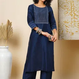Globus Women Ethnic Motifs Yoke Design Regular Thread Work Kurta with Trousers-picture-3