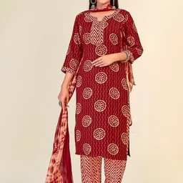 NH KAPDEWALA Women Red Printed Kurta with Trousers & With Dupatta-image-67