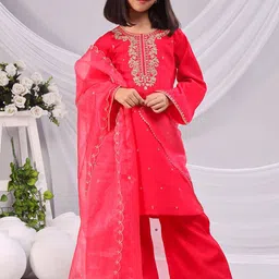 misbis Girls Ethnic Motifs Embroidered Regular Sequinned Kurti with Palazzos & With Dupatta-picture-7