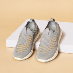 Pantaloons Junior Boys Textured Slip-On Sneakers-image-6
