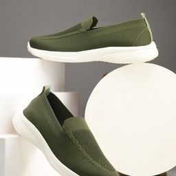The Roadster Lifestyle Co. Women Olive Flyknit Comfortable Training Shoes-image-58
