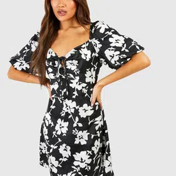 Boohoo Monochrome Floral Print Tie-Up Neck Puff Sleeve Satin Skater Mini Dress-image-79