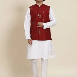 SOJANYA Men White Pure Cotton Kurta with Pyjamas & Nehru Jacket-picture-9