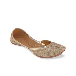 Fulkari Women Beige Embellished Mojaris Flats-12