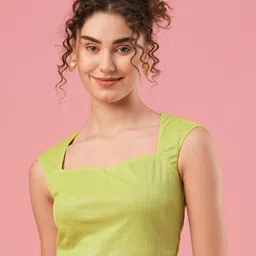 Globus Green Sweetheart Neck Sleeveless Opaque Crop Top-picture-4