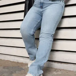 Freeform by High Star Women Stove Pipe High-Rise Light Fade Jeans-image-17