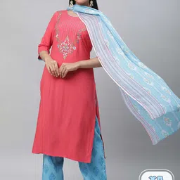 AURELIA Floral Yoke Design Regular Thread Work Kurta With Trousers & Dupatta-7