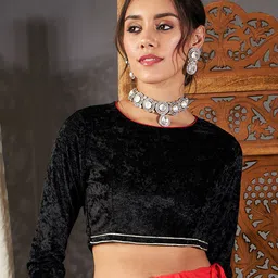 Shae by SASSAFRAS Black Round Neck Velvet Crop Top-image-27