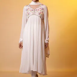 AURELIA Floral Empire Thread Work Anarkali Kurta With Leggings & Dupatta-image-42