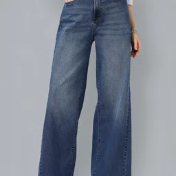 Flying Machine Women Ultra Relaxed Fit High-Rise Clean Look Light Fade Jeans-image-10