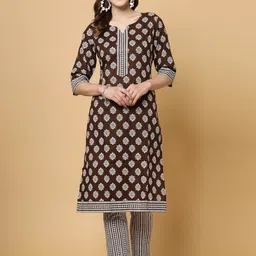 SkyaSia Ethnic Motifs Printed Regular Kurta With Trousers-34
