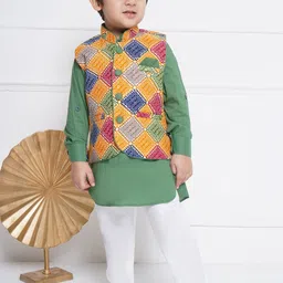Aj DEZInES Boys Geometric Printed Curved Pure Cotton Straight Kurta With Pyjama-24