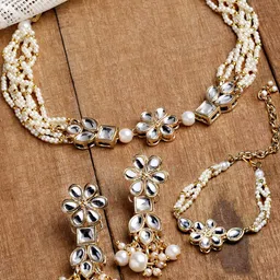 KARATCART Gold-Plated White Kundan Studded & Beaded Handcrafted Jewellery Set-image-80