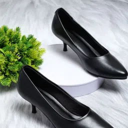 SHUZ TOUCH Pointed Toe Kitten Heeled Pumps-22