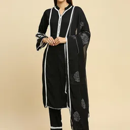 INDYES Floral Embroidered Mandarin Collar Kurta with Trousers & Dupatta-49