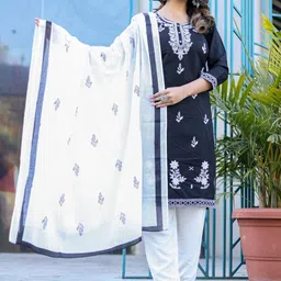 HEBA Floral Embroidered Round Neck Three-Quarter Sleeves Kurta Set-46