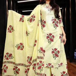 Lavanya The Label Women Lime Green & Red Floral Printed Kurta with Palazzos & Dupatta-18