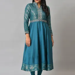 WISHFUL Women Teal Floral Woven Design Kurta with Leggings-image-21
