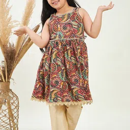 Stylo Bug Girls Ethnic Motifs Printed Kurta with Trousers-picture-36