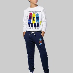 KUCHIPOO Boys Printed Long Sleeves T-shirt with Joggers-image-99