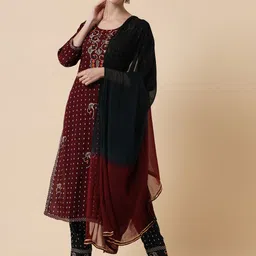 Meeranshi Women Maroon Embroidered  Kurta With Churidar & With Dupatta-picture-21