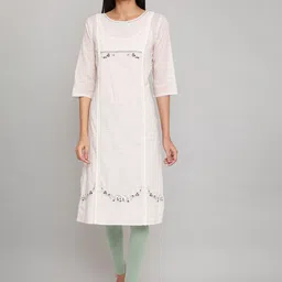 W Women White Floral Embroidered Layered Thread Work Pure Cotton Kurta-54