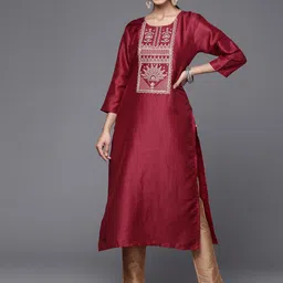 Varanga Women Floral Yoke Design Thread Work Silk Kurta-picture-19