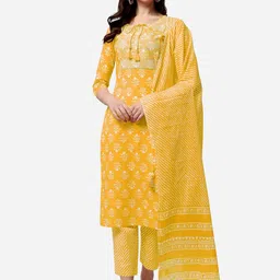 MIRCHI FASHION Women Mustard Yellow Printed Pleated Gotta Patti Kurti with Palazzos & With Dupatta-picture-5