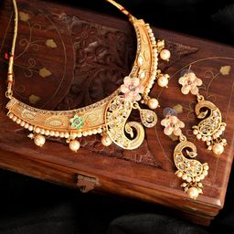 ANIKAS CREATION Gold-Plated Peach-Coloured & Green Kundan-Studded & White Beaded Traditional Jewellery Set-image-63