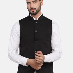 TAHVO Men Solid Woven Nehru Jacket-29