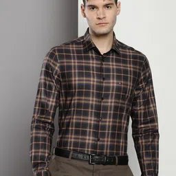 Tommy Hilfiger Tartan Checks Pure Cotton Casual Shirt-picture-36