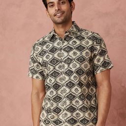 Fabindia Men Spread Collar Floral Printed Cotton Casual Shirt-image-56