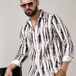 Campus Sutra White Classic Vertical Striped Spread Collar Casual Shirt-image-94