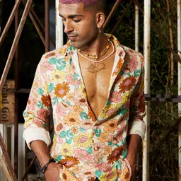 Campus Sutra Pink & White Classic Floral Printed Cotton Casual Shirt-image-79