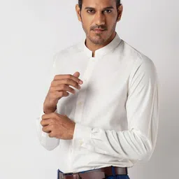 Bubber Blu Relaxed Fit Chambray Weaved Opaque Formal Shirt-image-48