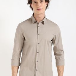 Calvin Klein Jeans Men Spread Collar Solid Cotton Casual Shirt-image-92