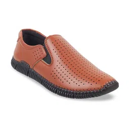 WALKWAY by Metro Men Perforations Slip-On Sneakers-image-34