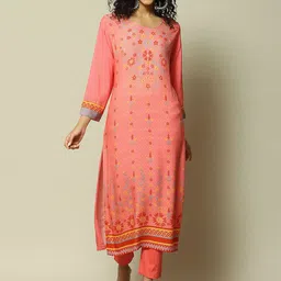 Rangriti Ethnic Motifs Printed Round Neck Three-Quarter Sleeves Kurta-image-48