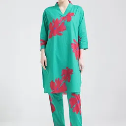 I like me Green V-Neck Floral Printed Pure Cotton Tunic With Trouser-picture-18