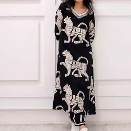 Nehamta Animal Printed V-Neck Kurta with Salwar-picture-26