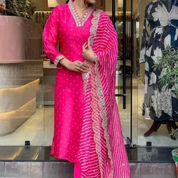 KALINI Bandhani embroidered V Neck Three-Quarter Sleeves Kurta Set-picture-7