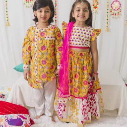 pspeaches Girls Yellow & Pink Printed Ready to Wear Lehenga & Blouse With Dupatta-picture-10