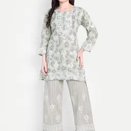 Indiankala4u Floral Printed Chikankari Tunic & Trousers-41