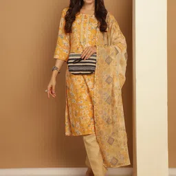 Anouk Women Floral Printed Regular Pure Cotton Kurta with Trousers & With Dupatta-image-96